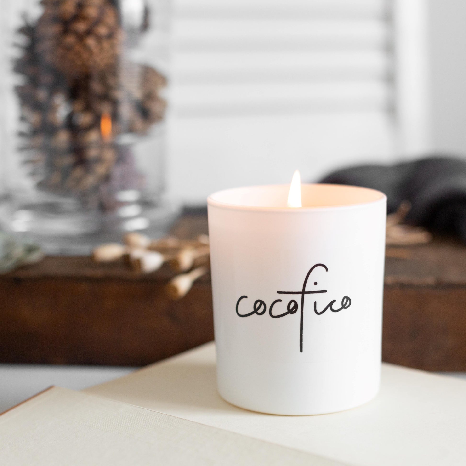 honey and tobacco scented candle